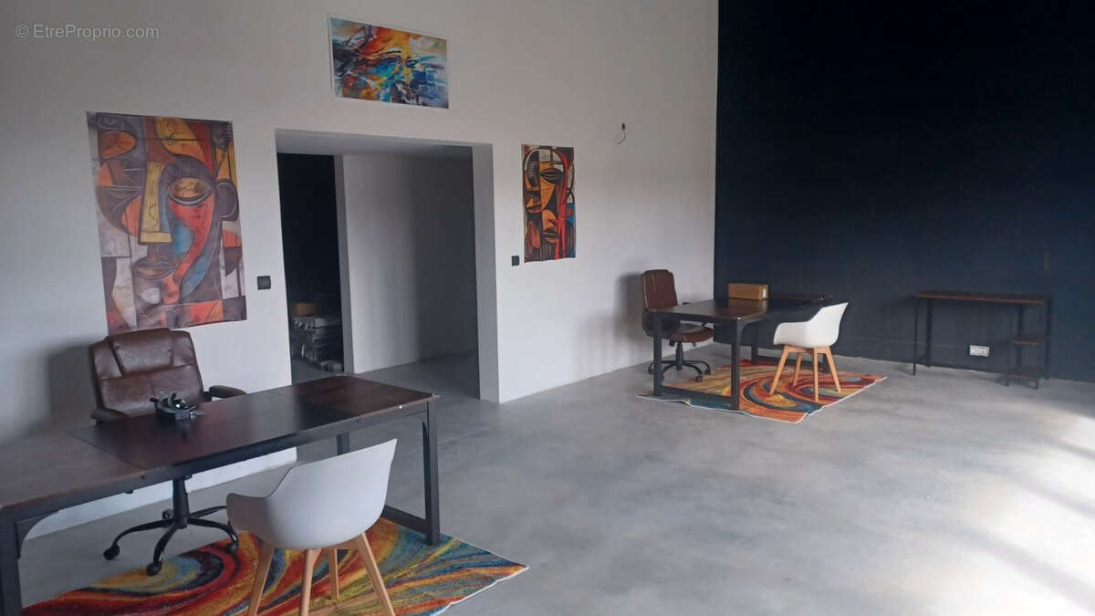 Batiment commercial locatif - vente d'un lot - photo 4
