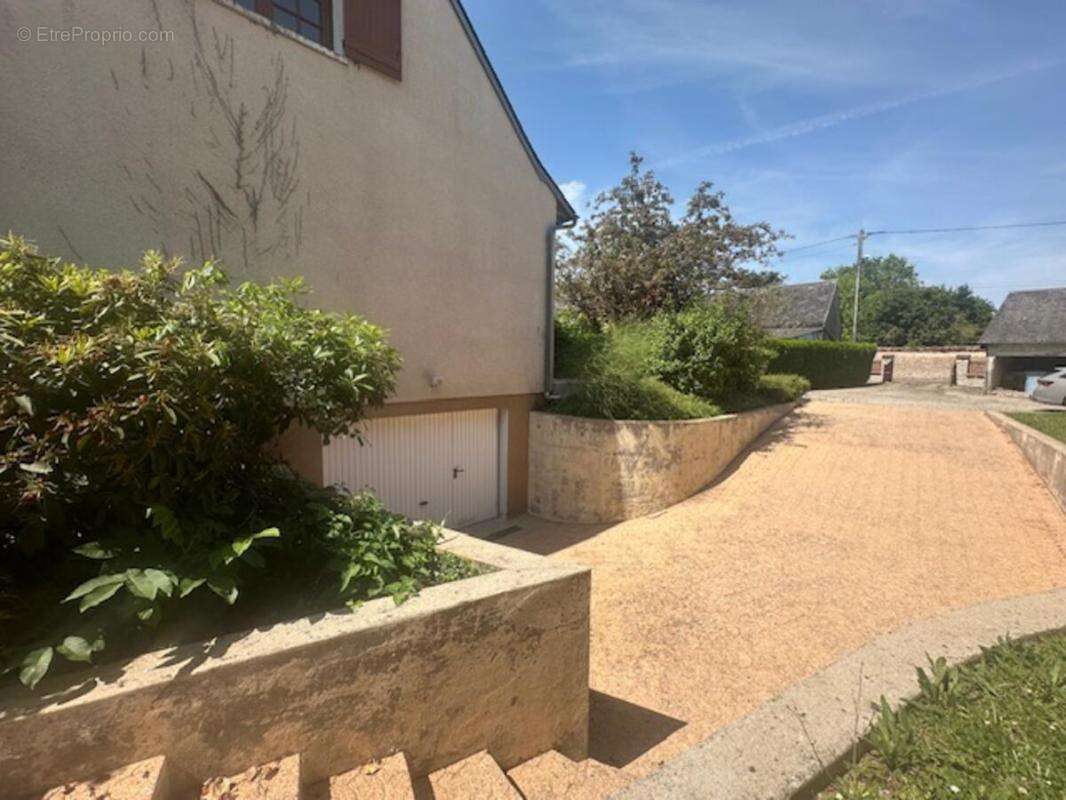 Maison à JANVILLE