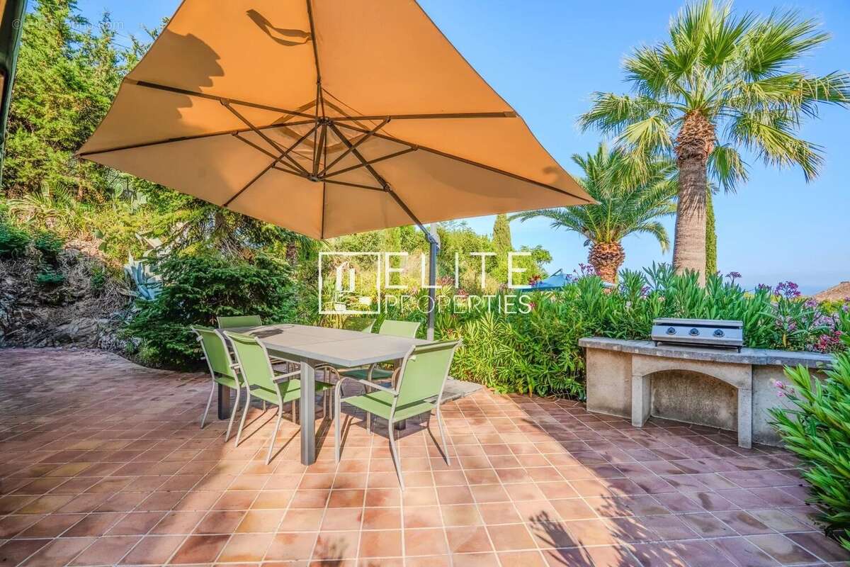 Maison de charme avec vue mer panoramique. piscine et dépendance - photo 38