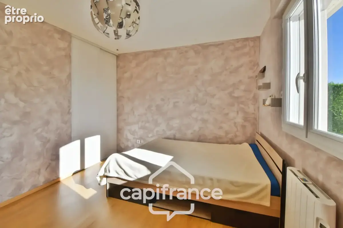Maison de plain-pied 3 chambres, garage et terrain au calme proche LOUHANS (71) - photo 15
