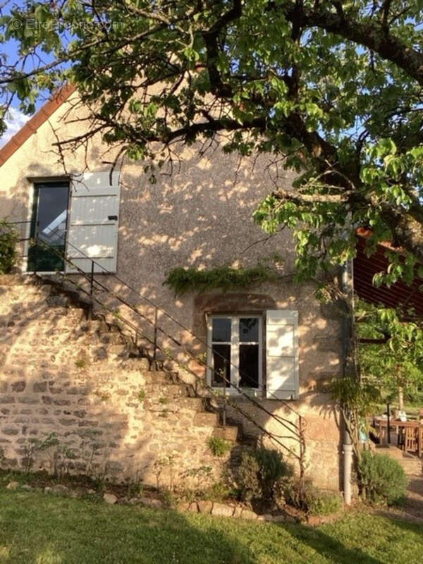 Maison à CHAROLLES