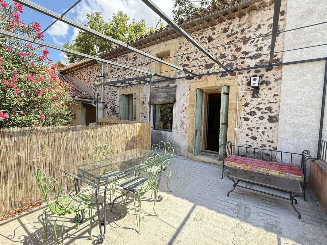 Maison à SAINT-THIBERY