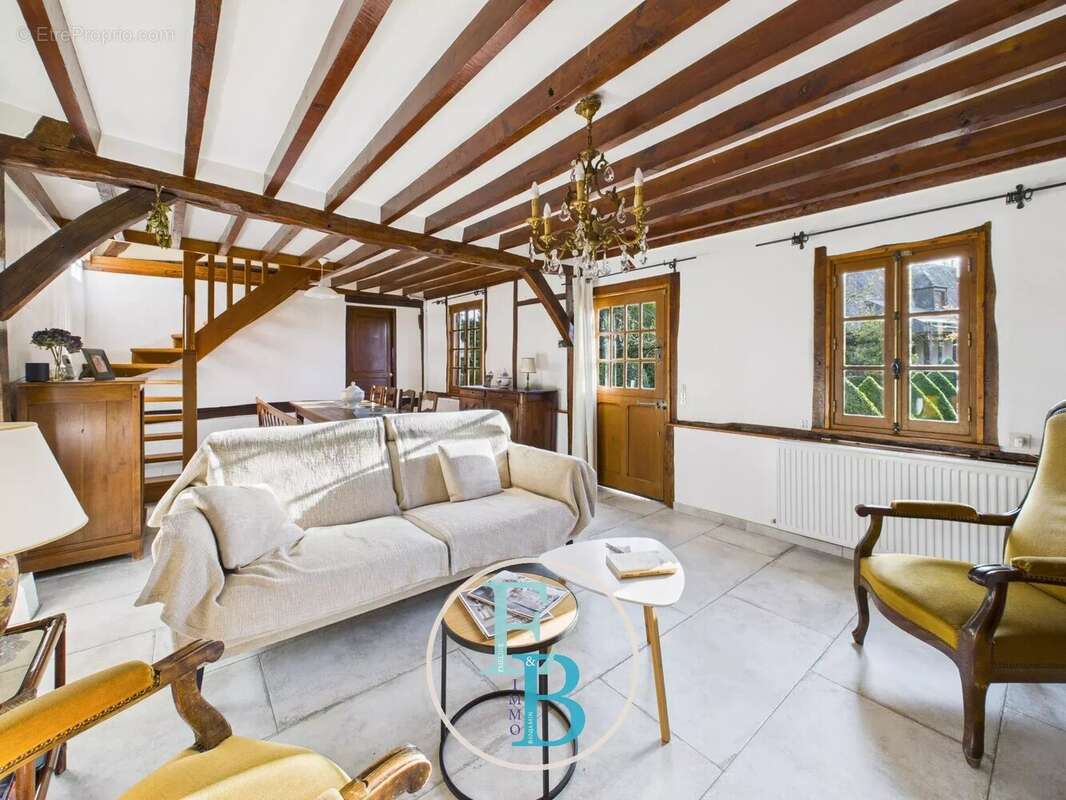 Maison à LE BEC-HELLOUIN