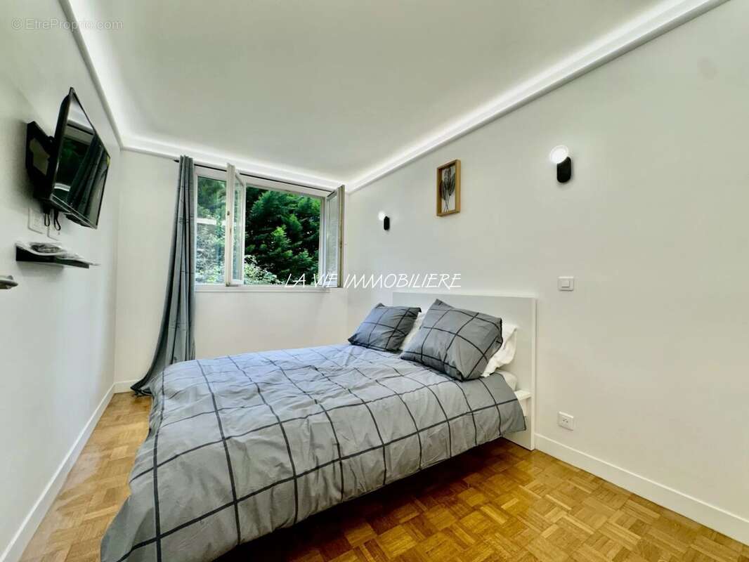 Appartement à PARIS-20E