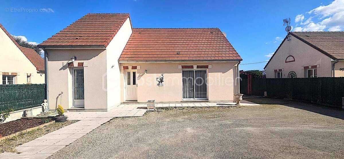 Maison à SULLY-SUR-LOIRE