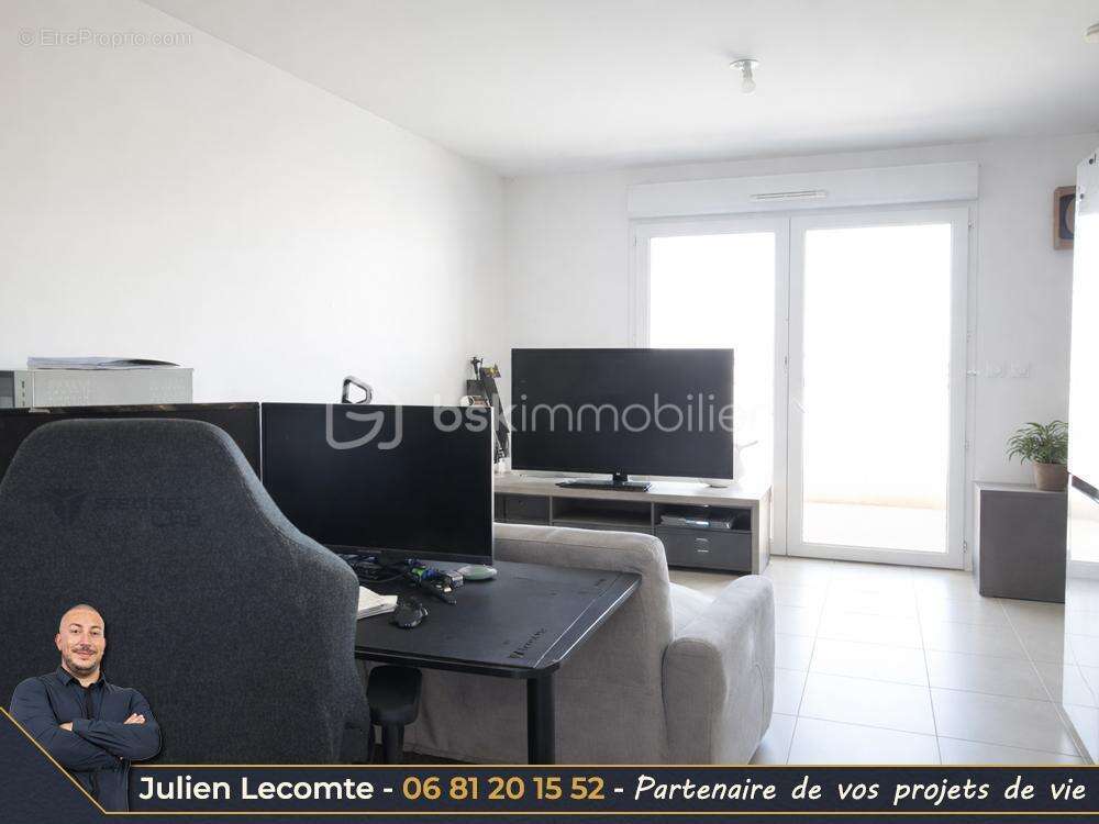 Investissement locatif – t2 récent avec terrasse et parking - photo 2