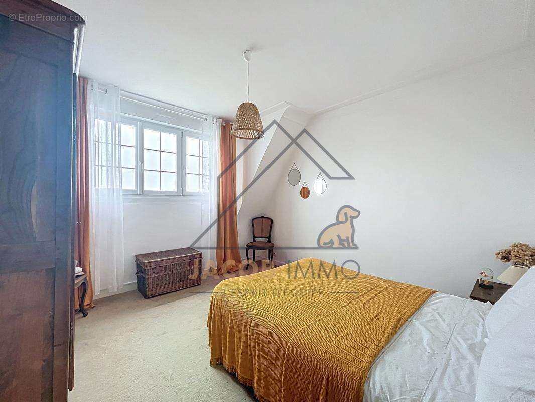 Maison familiale de caractère au cœur de Milizac - photo 11