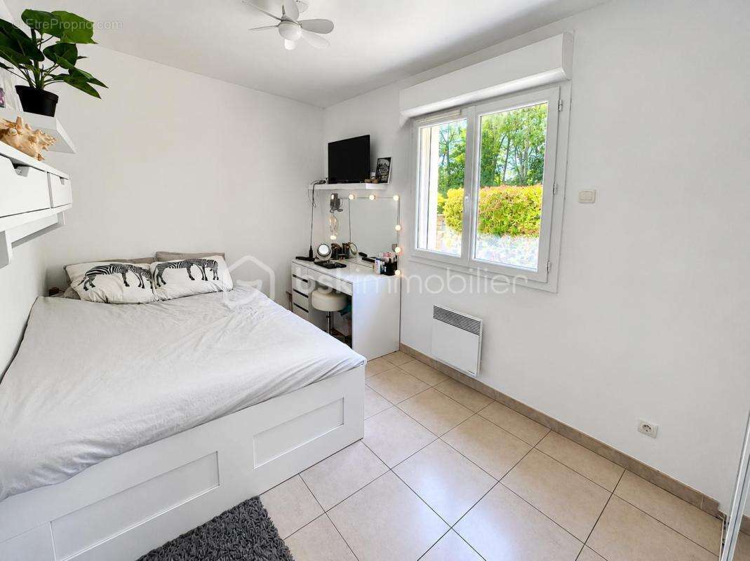  Coup de cœur assuré – Maison familiale sur sous-sol complet, piscine et grand jardin - photo 9