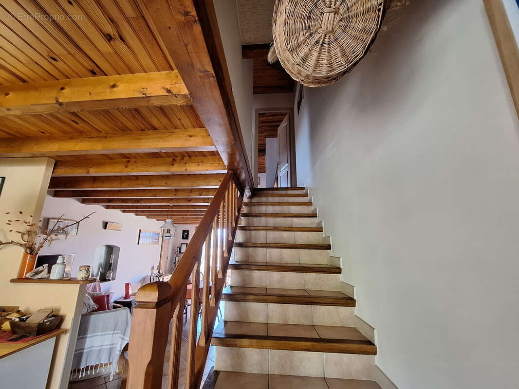 Maison de village avec garage et terrasse - photo 11
