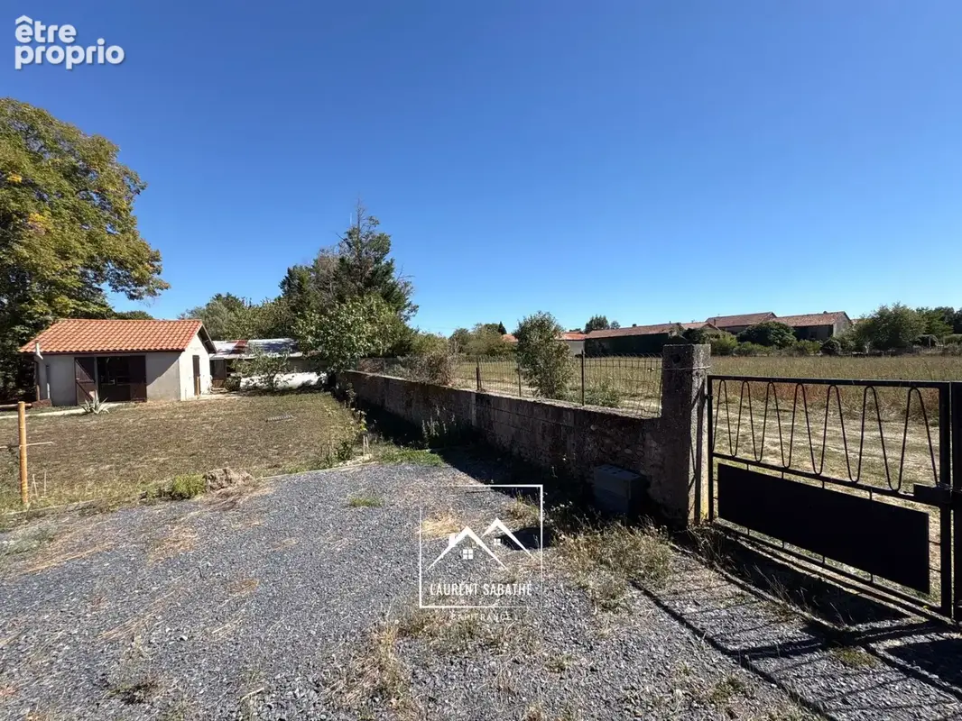 LARREULE (65) – À VENDRE – Maison ancienne rénovée de 192 m² – 4 chambres, dépendances et terrain piscinable de 2 180 m² - photo 23