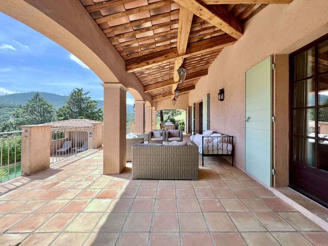 Maison à PLAN-DE-LA-TOUR