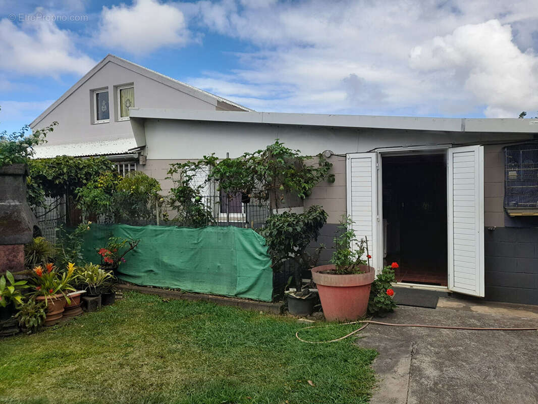 Maison à SAINTE-SUZANNE