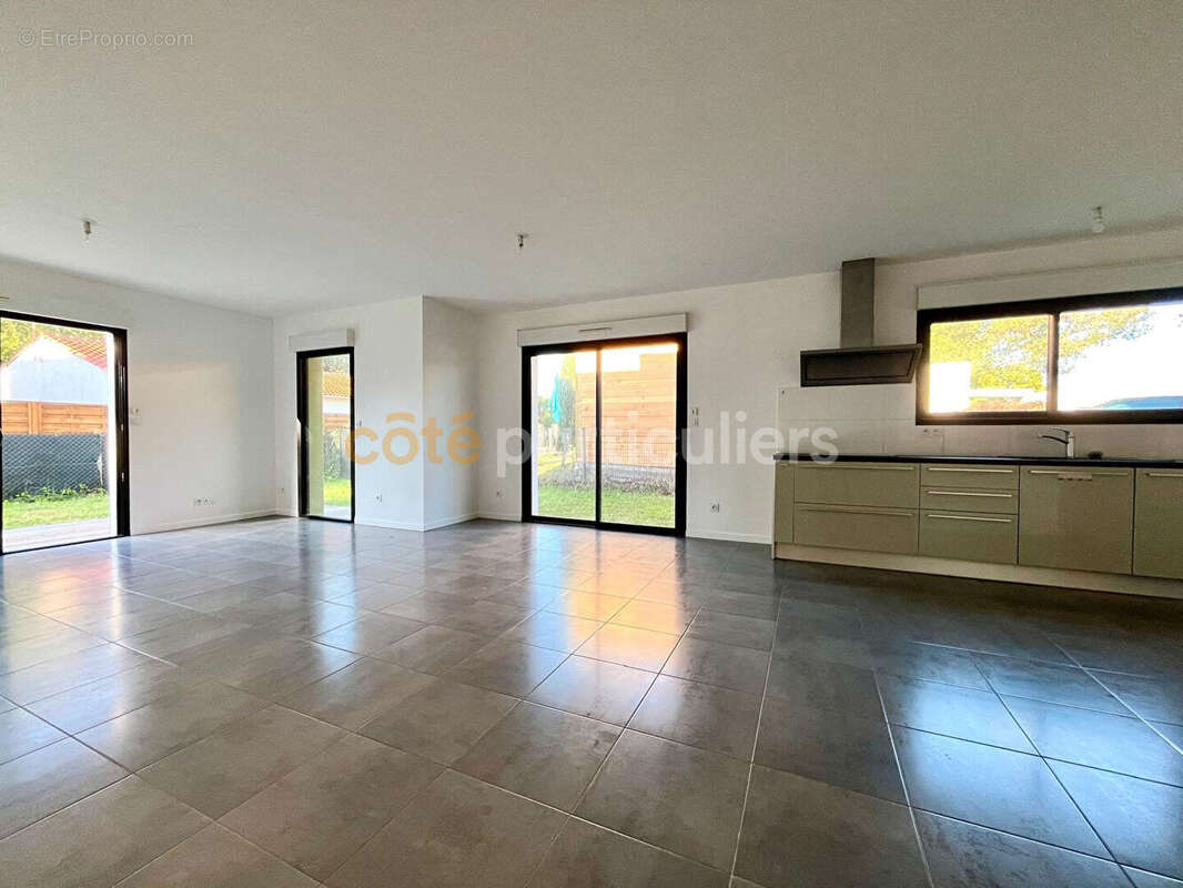 Maison à SAINT-SULPICE-DE-ROYAN