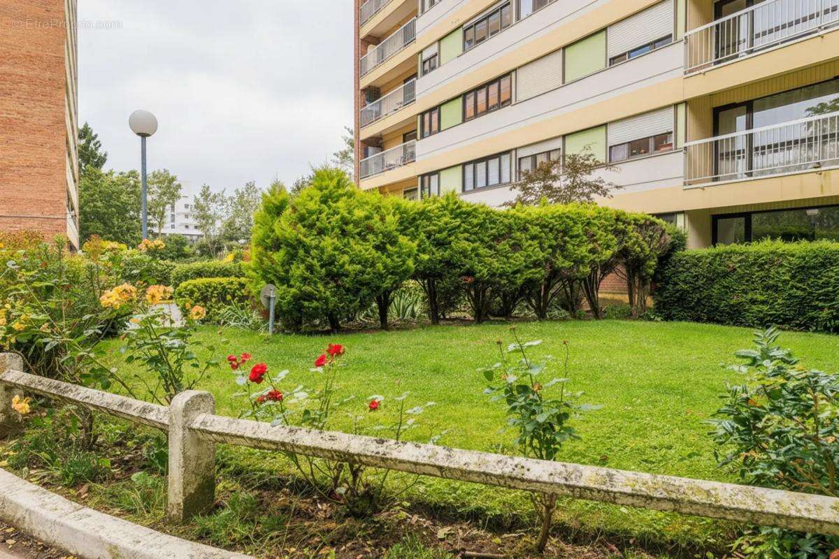 Appartement 1 pièce de 34 m² situé à Lens - photo 7