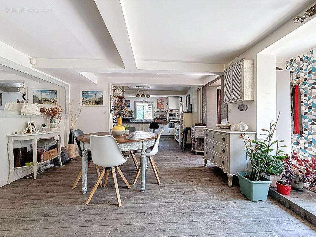 Maison à VILLEJUIF