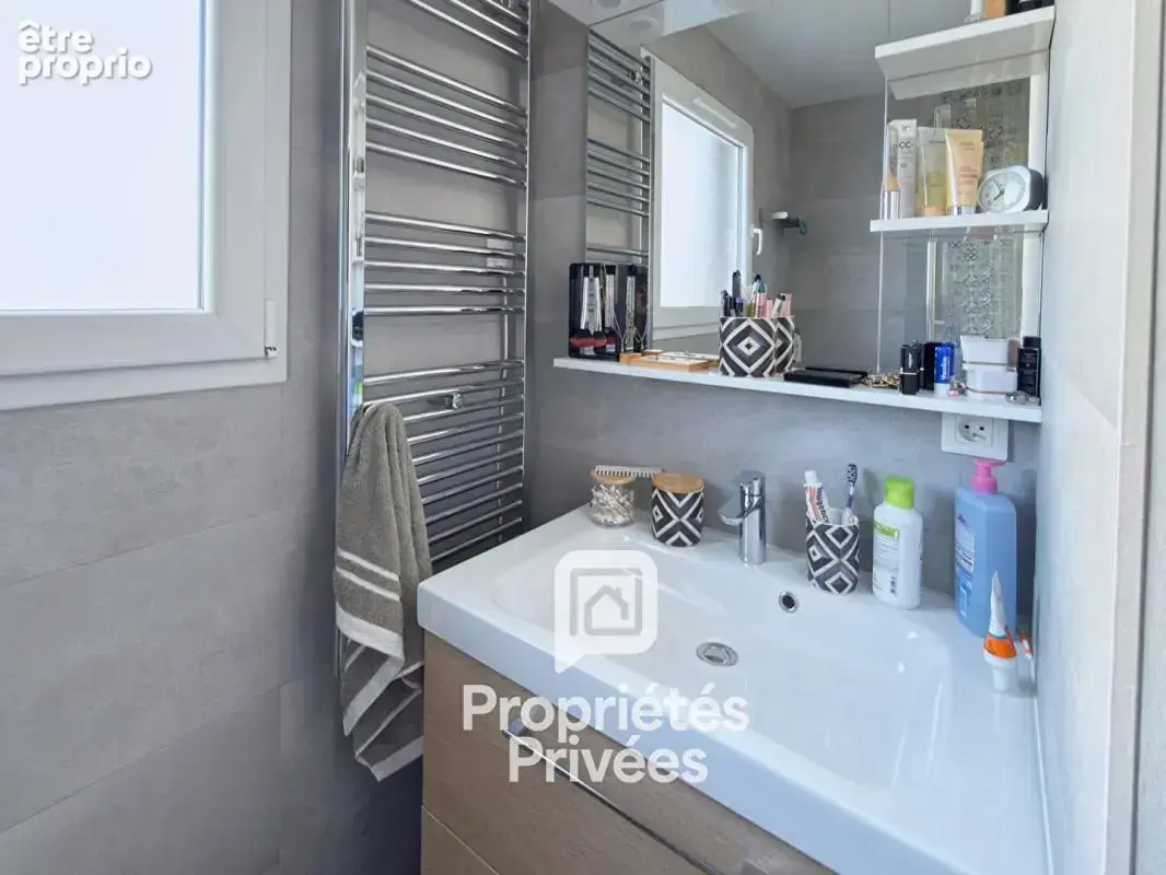 Appartement  73 m2 - 2 chambres - entièrement rénové - photo 13