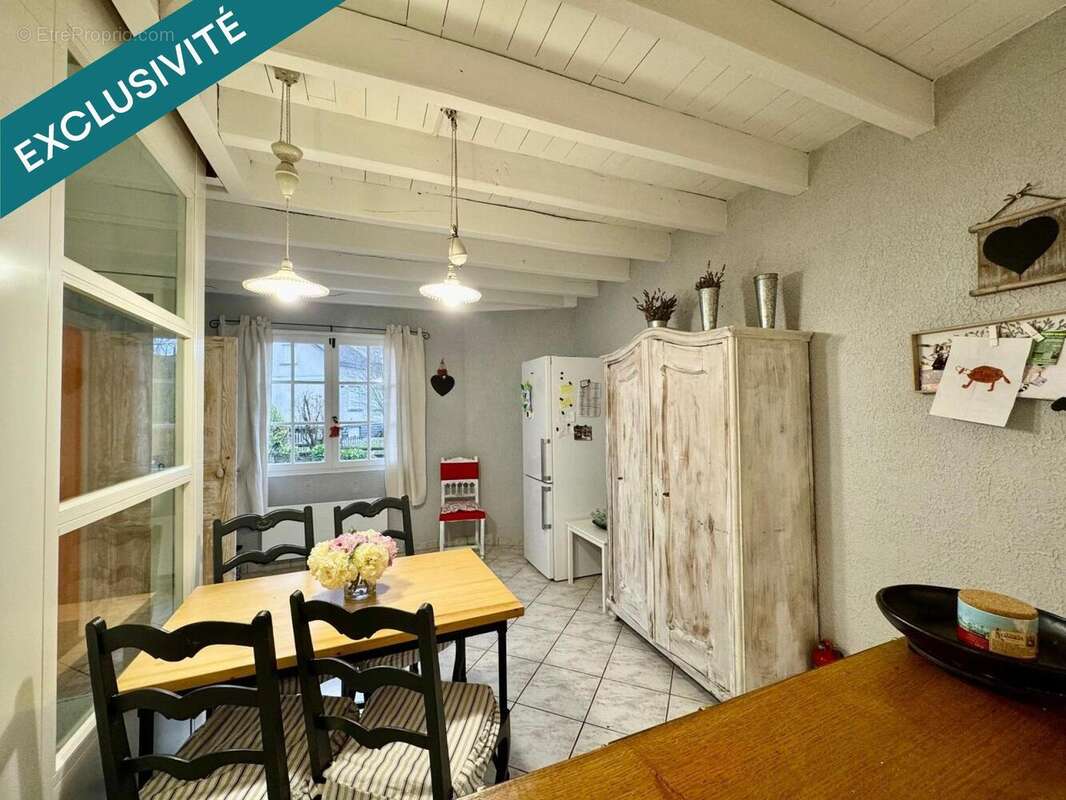 Maison 135 m² à Merinchal  - photo 7