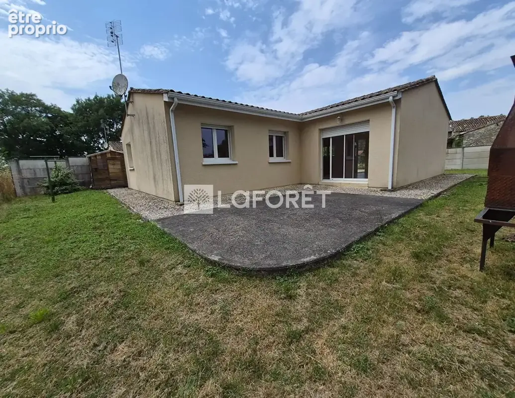 Maison  plain pied, 3 chambres, jardin et garage - photo 1