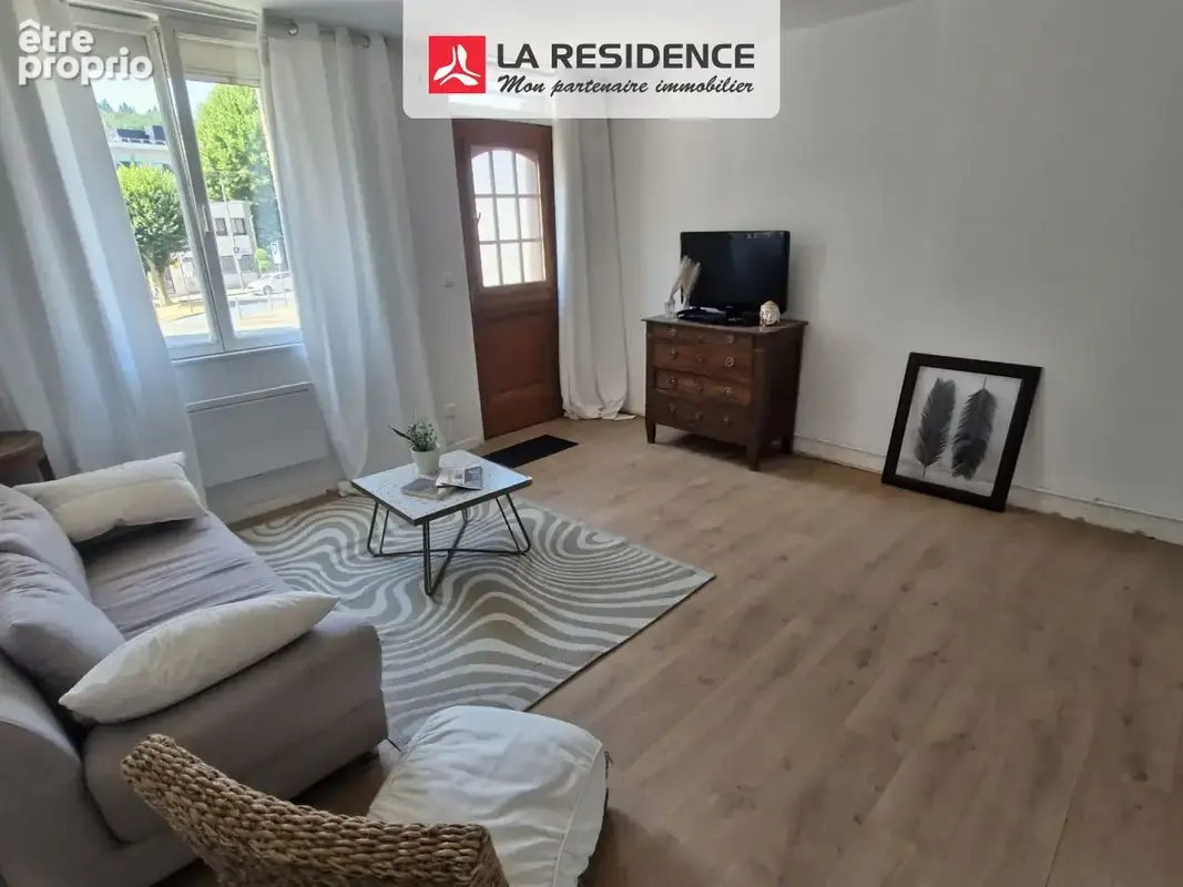 Maison 84 m² à Notre-Dame-De-Bondeville  - photo 2