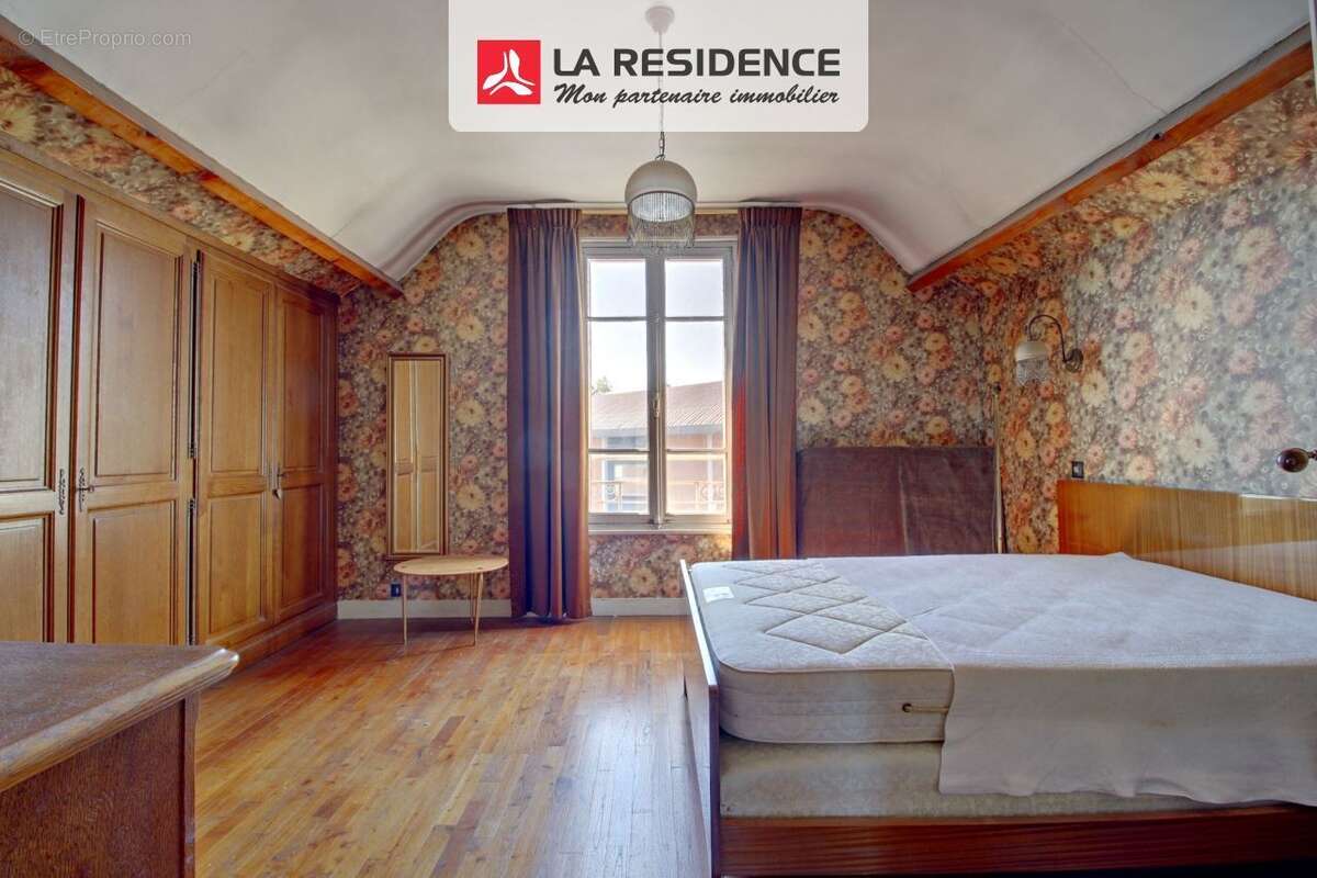 Maison à LES MUREAUX