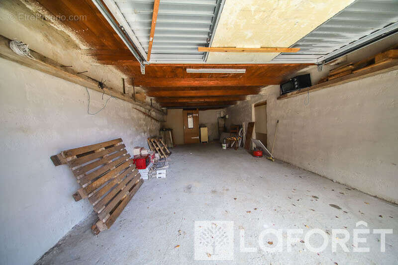 ** maison type 4 - châteauroux-les-alpes -  4 pièces - photo 9