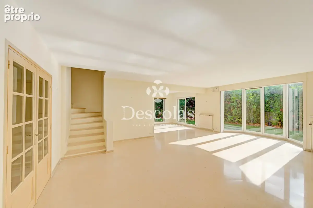 SAINT-GERMAIN-EN-LAYE Plateau - Maison familiale 181 m2 plein sud avec jardin - photo 6
