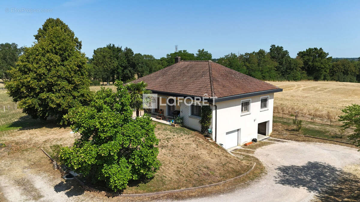 Maison à vendre Chaveyriat 6 pièce(s) 12.23 m2 - photo 15