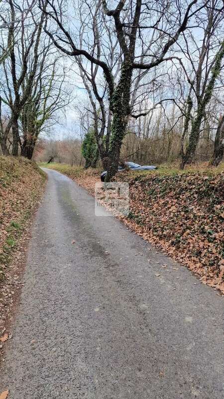 Terrain à SAINT-PAULET-DE-CAISSON
