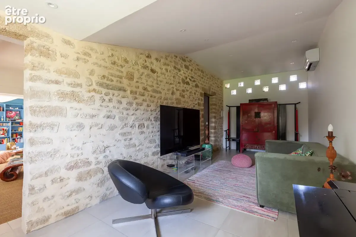 Exclusivité : Maison de charme avec piscine, proche de Châteauneuf-du-Pape - photo 12
