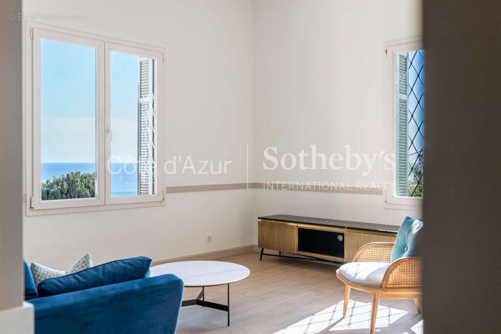 Nice Mont Boron appartement rénové avec vue mer 61 m², face Saint-Jean-Cap-Ferrat - photo 2