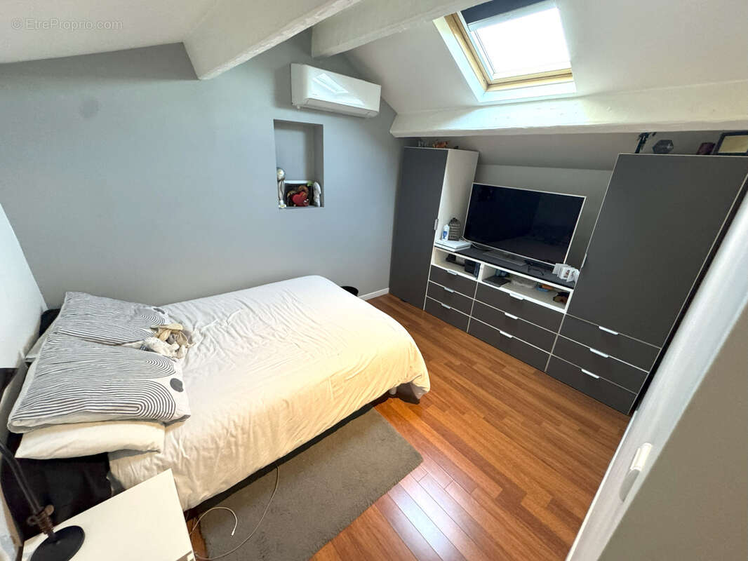 Appartement à SAINT-CYR-SUR-MER