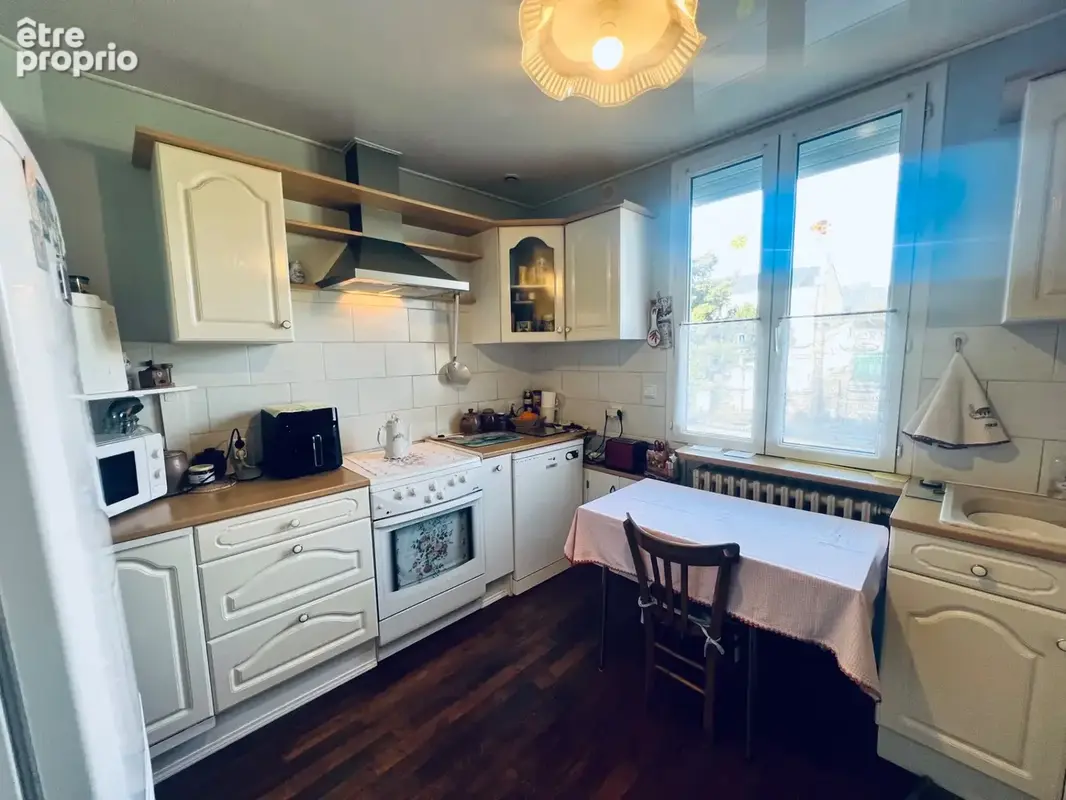 Maison vie de plain-pied 75m², 2 chambres, jardin et dépendances - photo 4