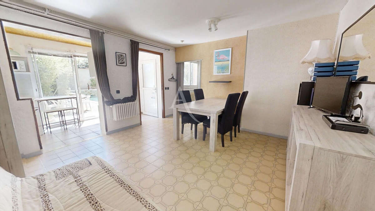 Maison à LA CRAU