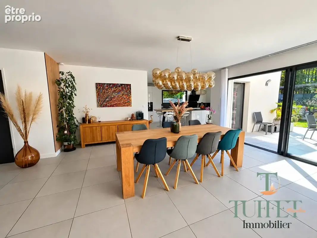 Maison 7 pièces 194 m² à vendre à Breuillet (17920) - photo 8