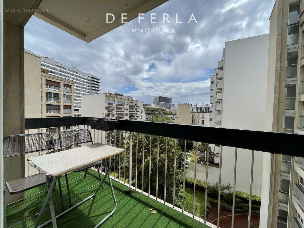 Appartement à PARIS-15E
