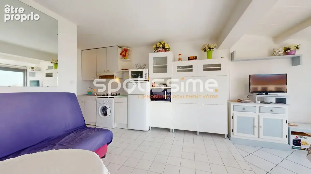 CAP D'AGDE, Mont Saint Martin - T2 avec parking dans résidence avec piscine - photo 5
