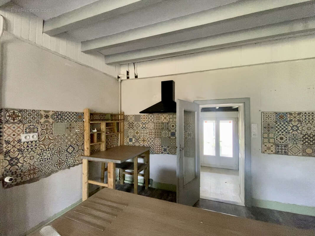 Maison à PARAY-LE-FRESIL