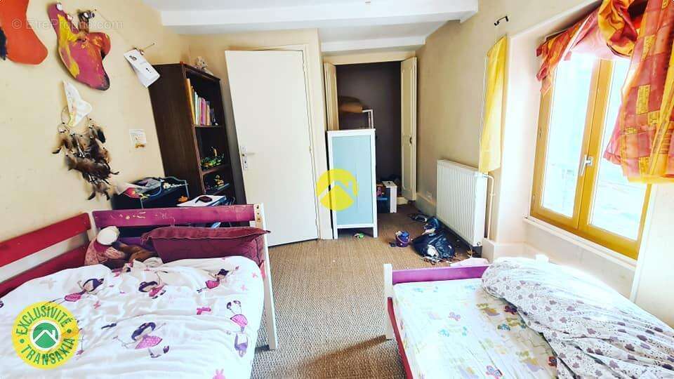 Maison à LES AIX-D&#039;ANGILLON