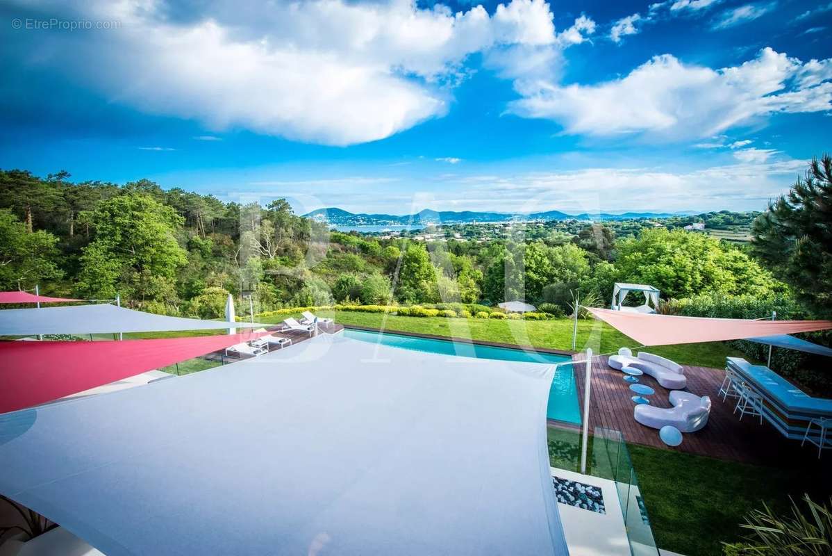 Maison à RAMATUELLE