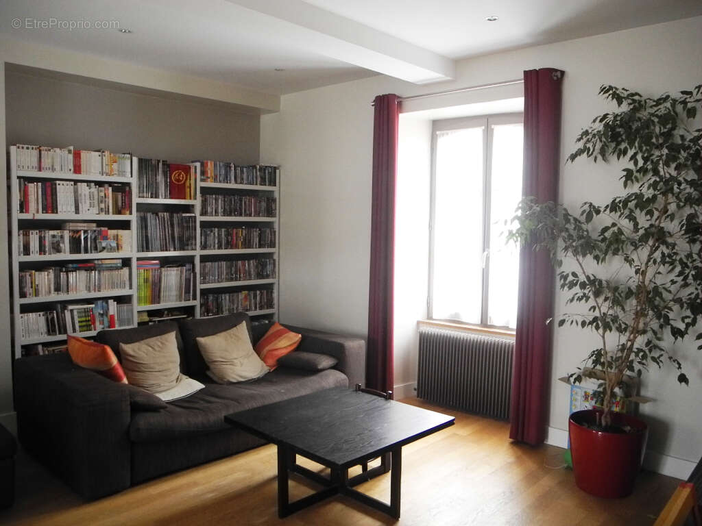 Appartement à SAINT-AMAND-MONTROND