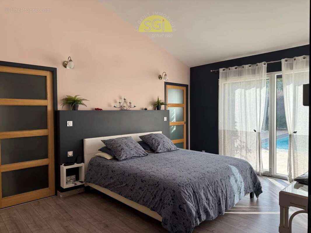 Maison à SAINT-GENIS-DES-FONTAINES