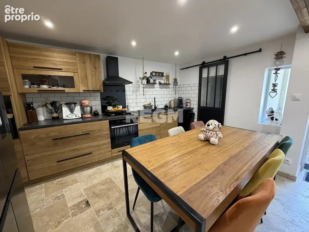 Maison 3 chambres avec cour et dépendance. - photo 2