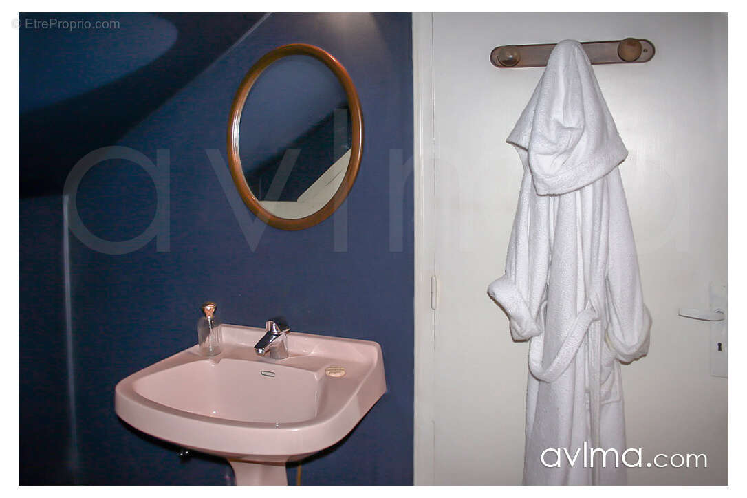 Maison à CRESPIERES