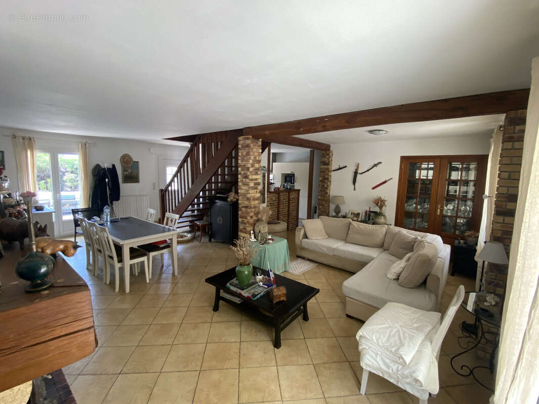 Maison à CUQUERON