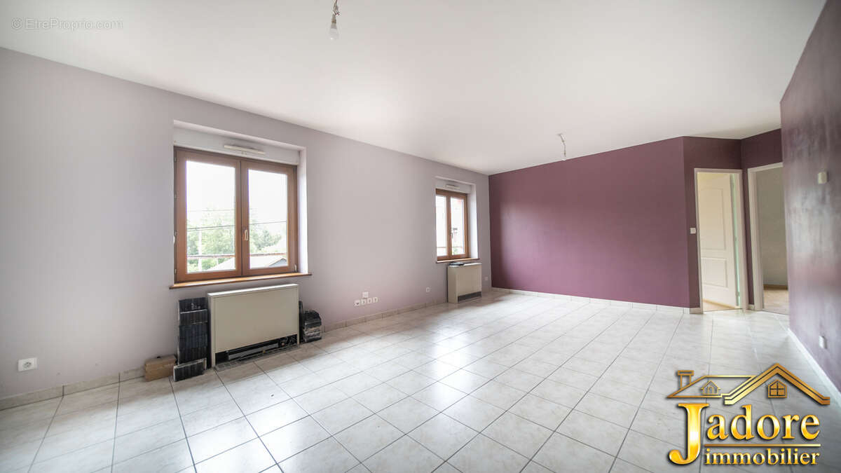 Appatrtement f4 1er etage - photo 11