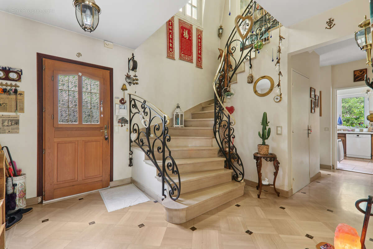 Maison à MAISONS-LAFFITTE