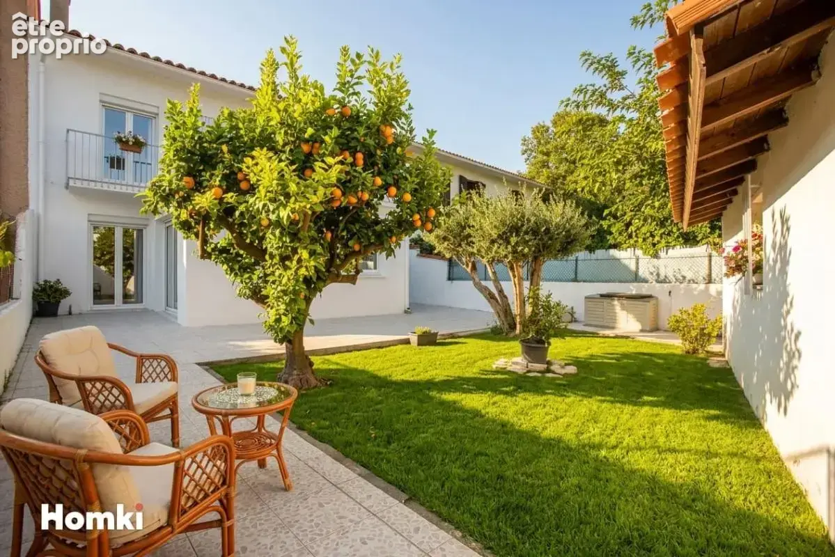 Maison 7 pièces 180 m² · à Perpignan · 180 m² · 299 900 €