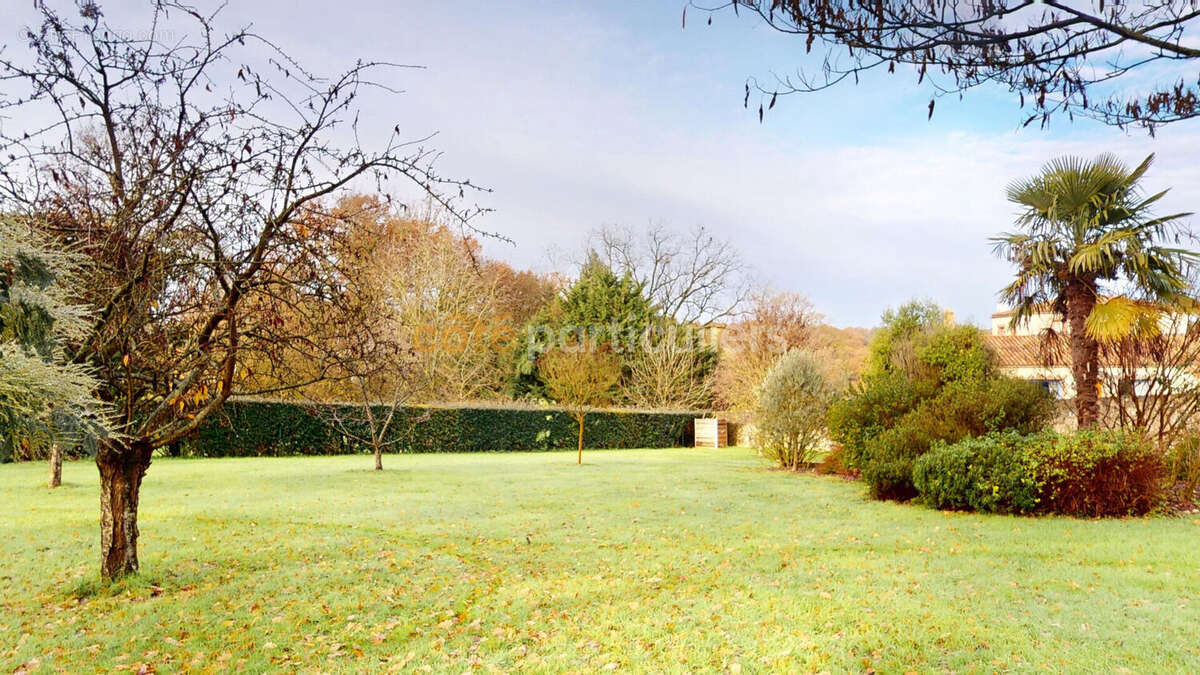 Maison à MORTAGNE-SUR-SEVRE