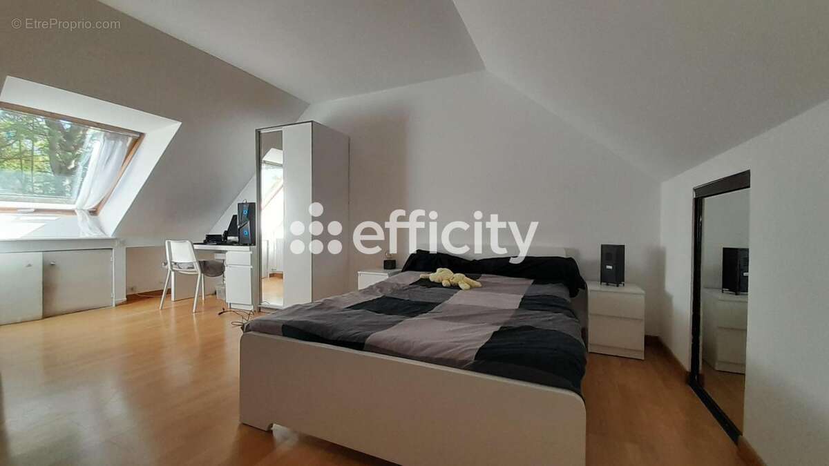 Maison à CONDE-SUR-SARTHE