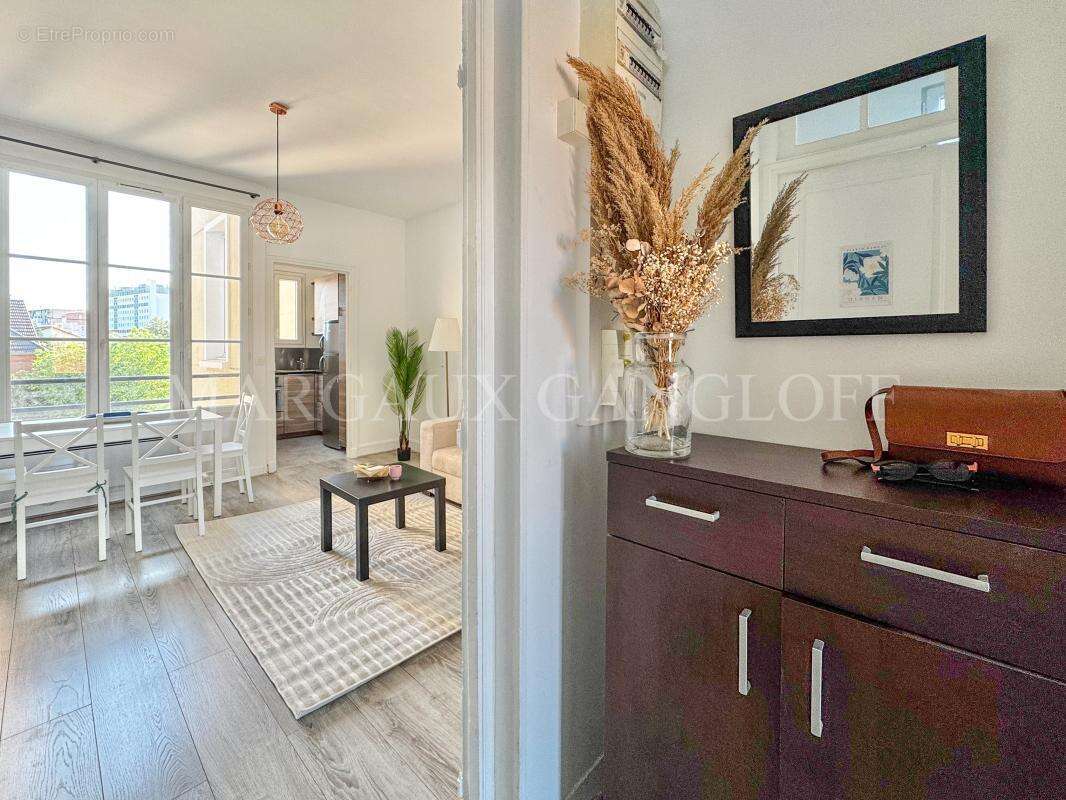 Appartement à ASNIERES-SUR-SEINE